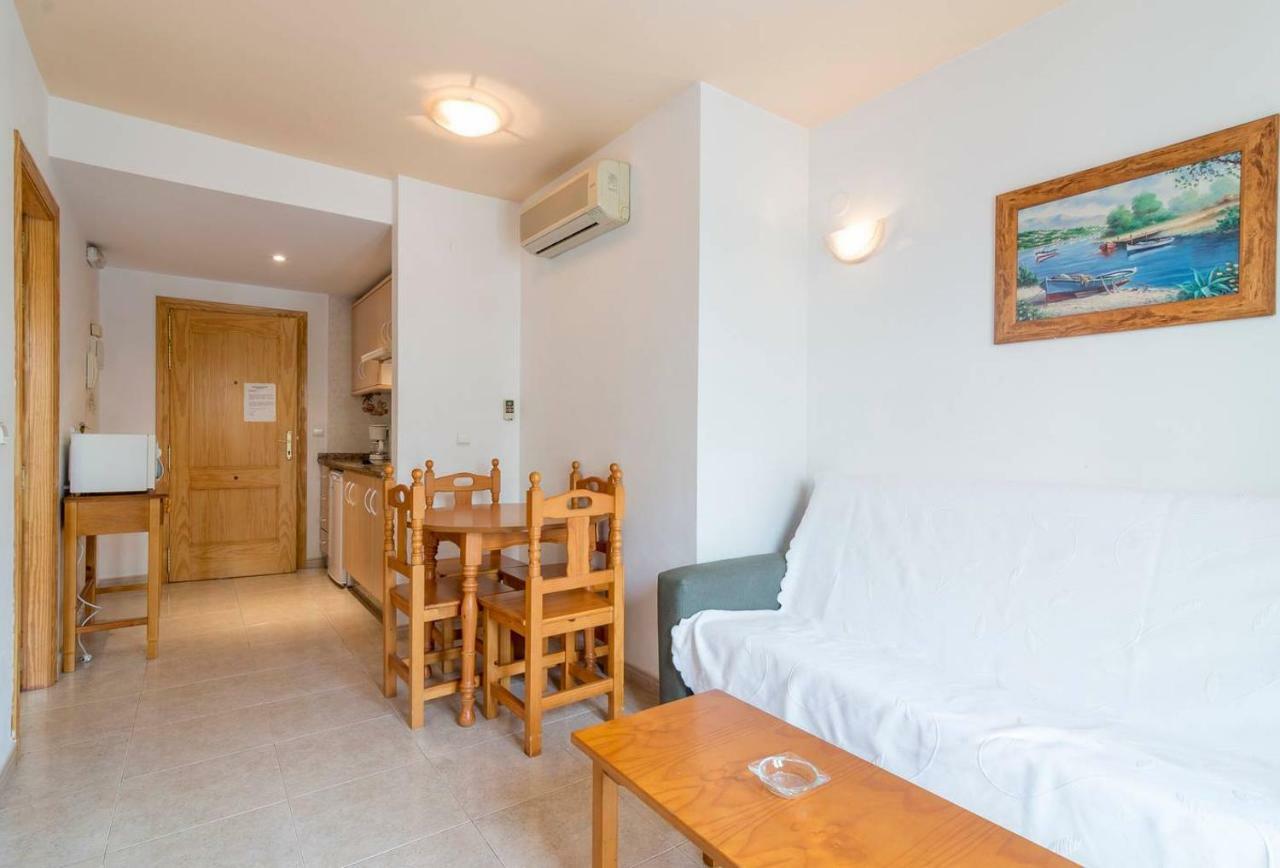 Apartamentos Vicenta Carihuela By Playa Miguel Torremolinos Extérieur photo