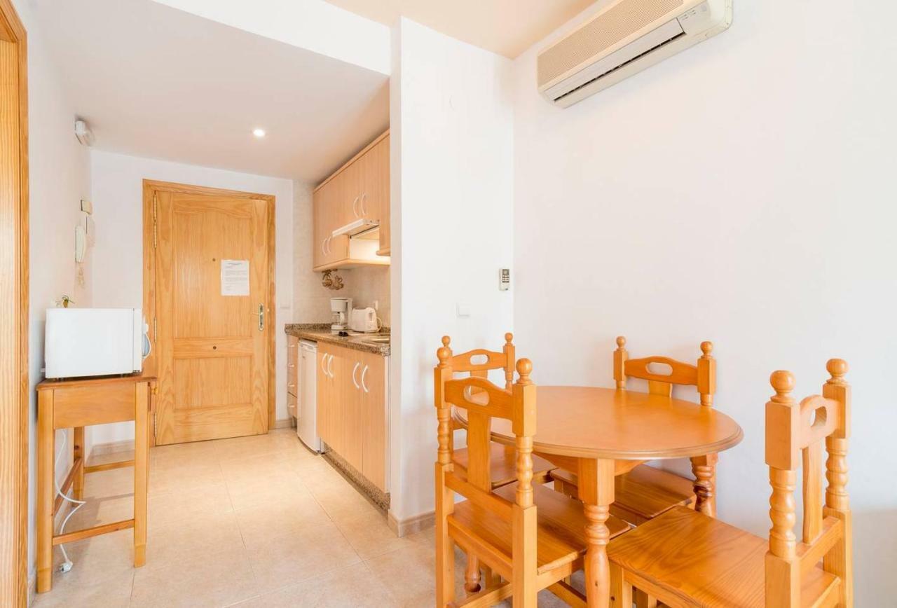 Apartamentos Vicenta Carihuela By Playa Miguel Torremolinos Extérieur photo