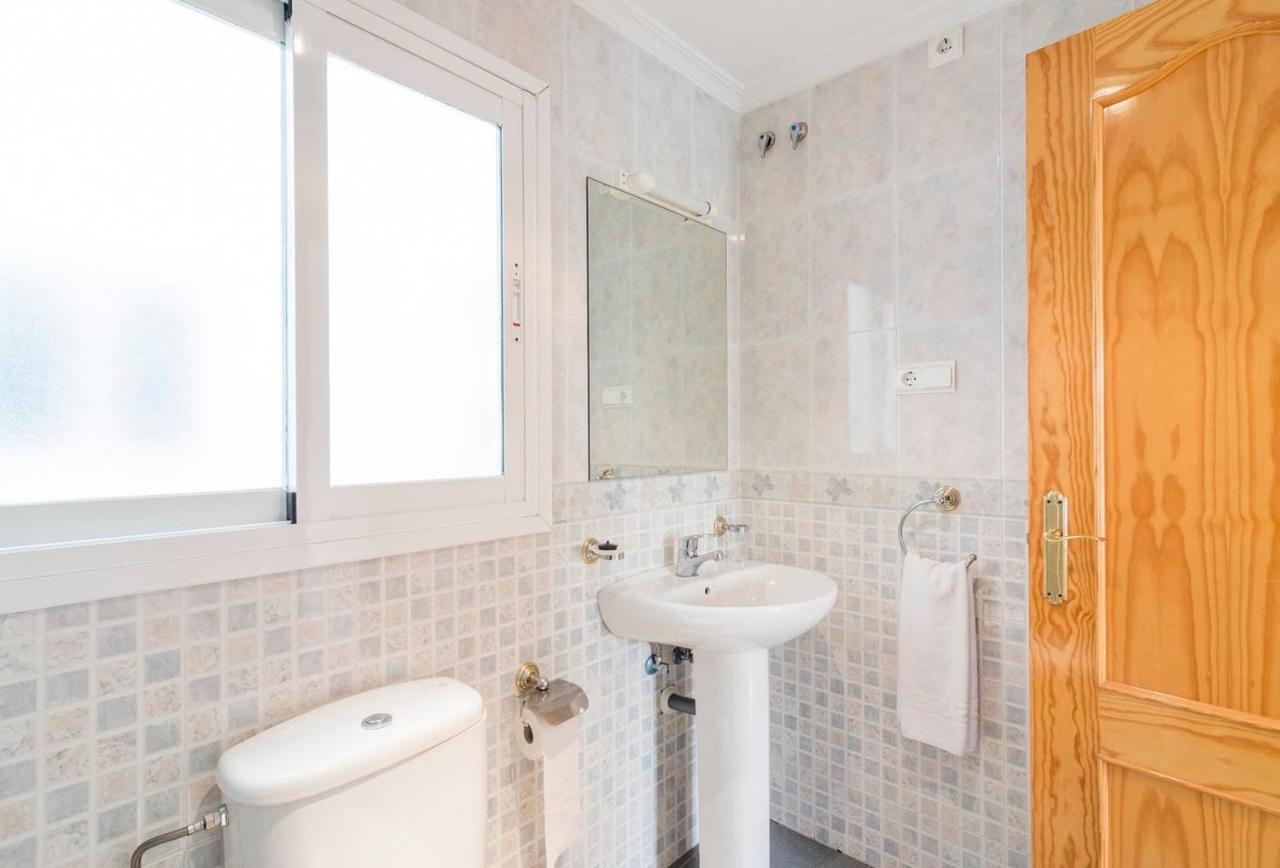 Apartamentos Vicenta Carihuela By Playa Miguel Torremolinos Extérieur photo