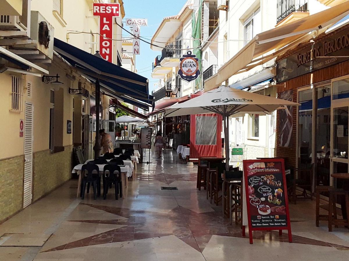 Apartamentos Vicenta Carihuela By Playa Miguel Torremolinos Extérieur photo